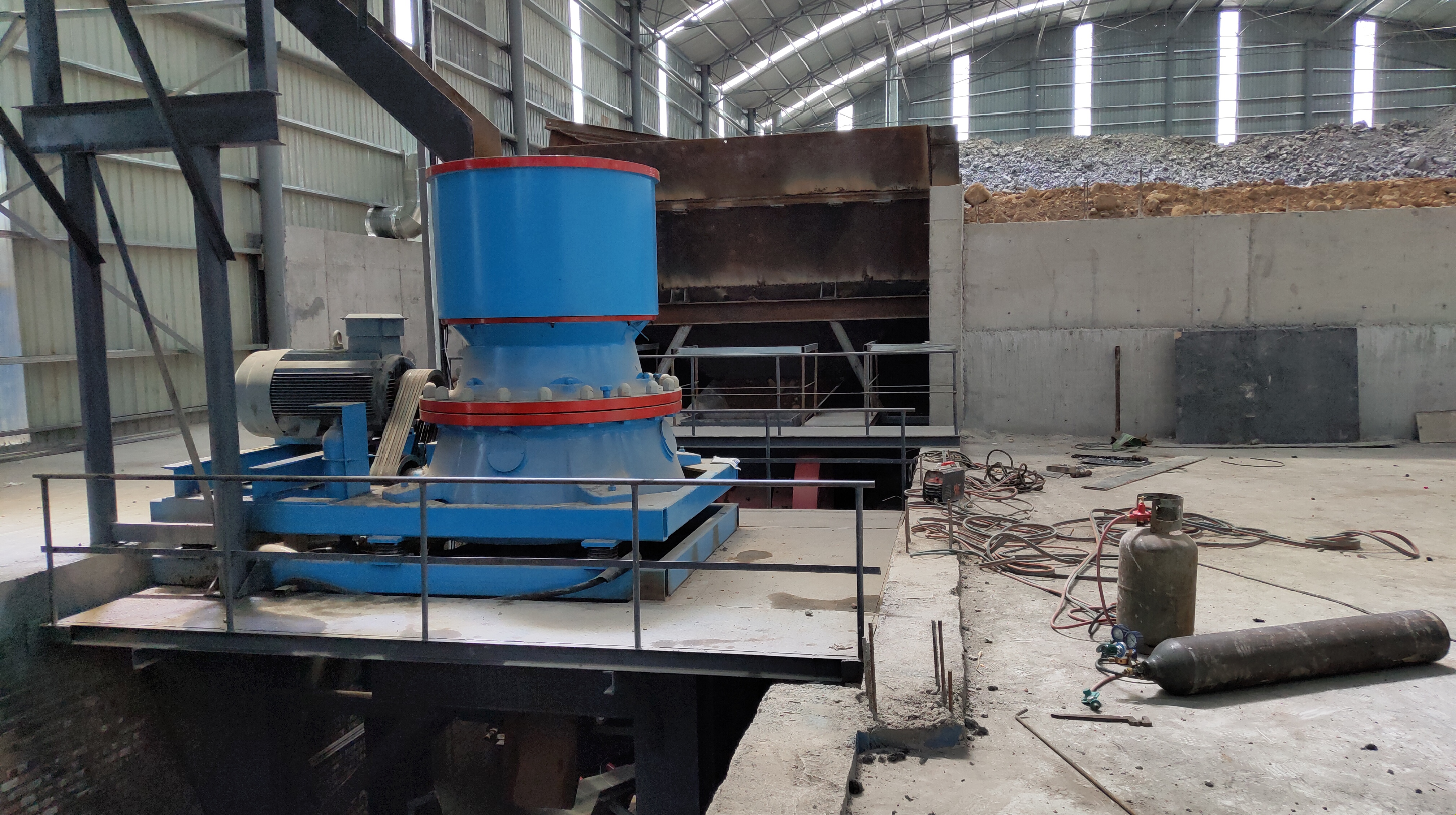 Zhengzhou Meishuo Cas de fabrication de sable de grès: Ligne de production de sable de haute qualité de 300 t/h soutient la construction de l'autoroute Jiao-Tang image 1