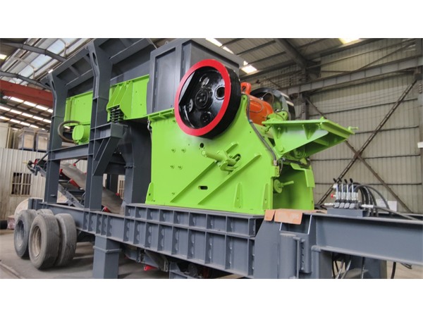 Mobile Jaw Crusher for Construction Waste Recycling