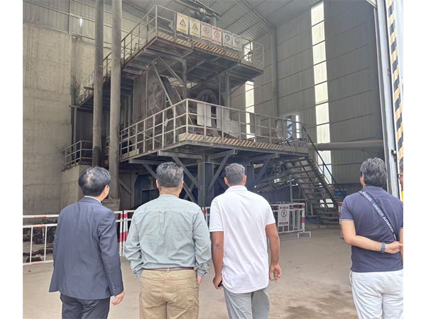 Overseas Clients Inspect Our Crushing Plant On-Site